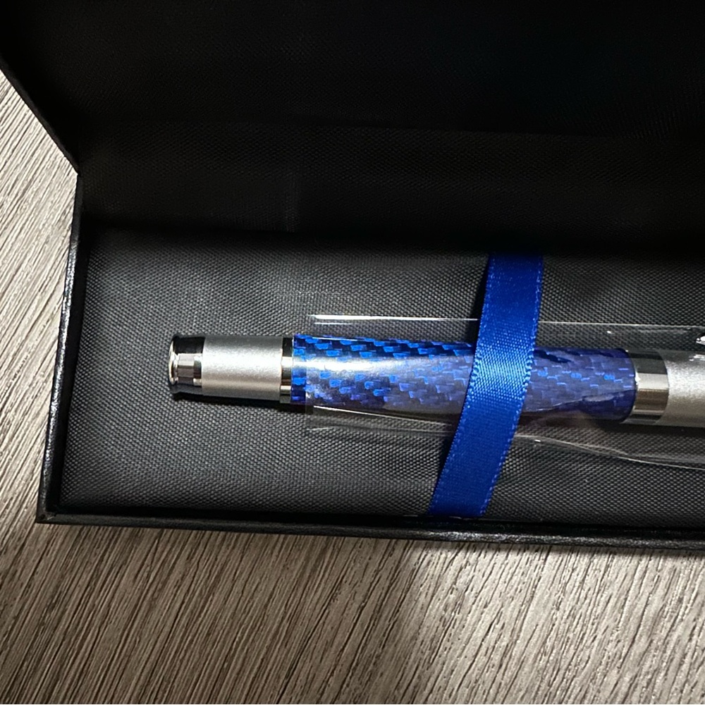 Invicta Pen With Box, Blue (IPM442-BLU) - Picture 5 of 7